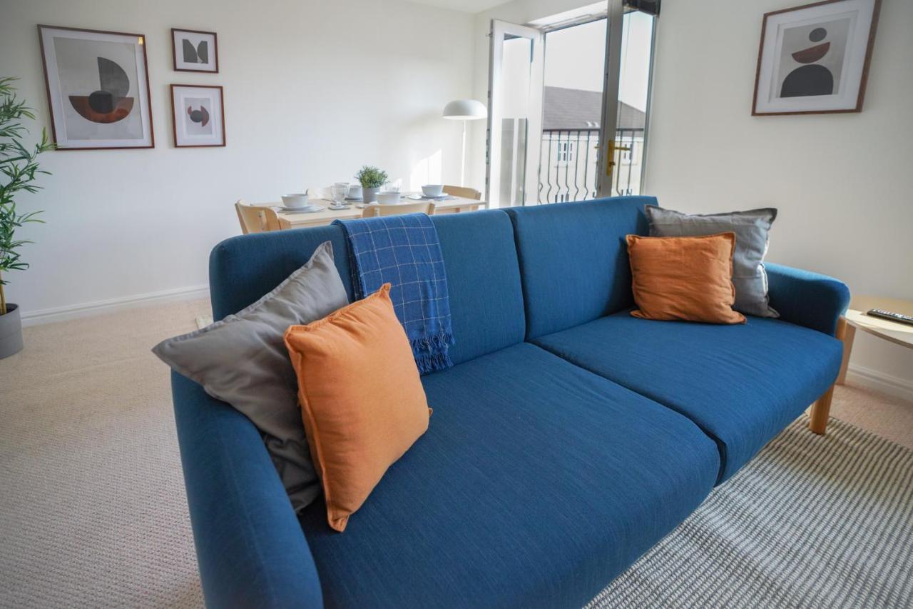 Stylish Apartment With Private Parking Cardiff Esterno foto